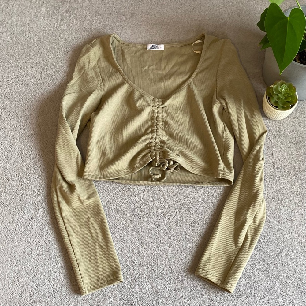 Ardene olive green ruched longsleeve top size M